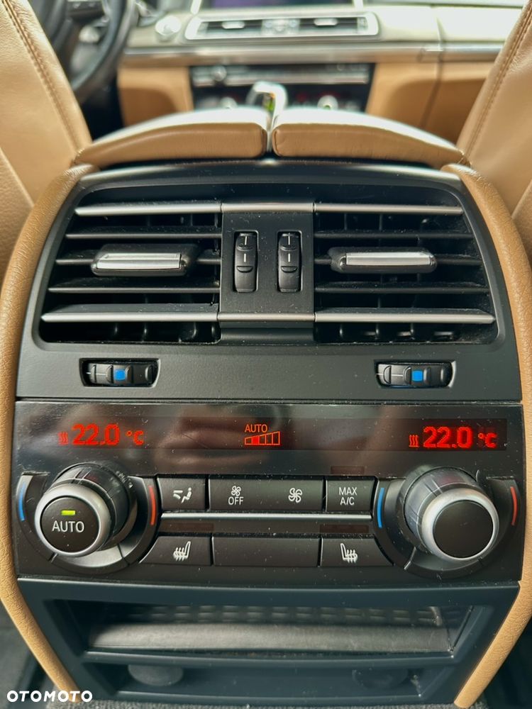 BMW Seria 7 750d xDrive - 32