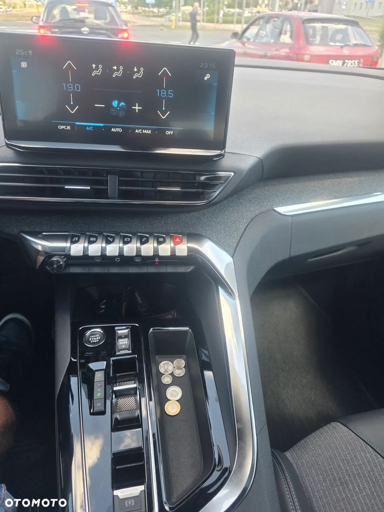 Peugeot 5008 - 32