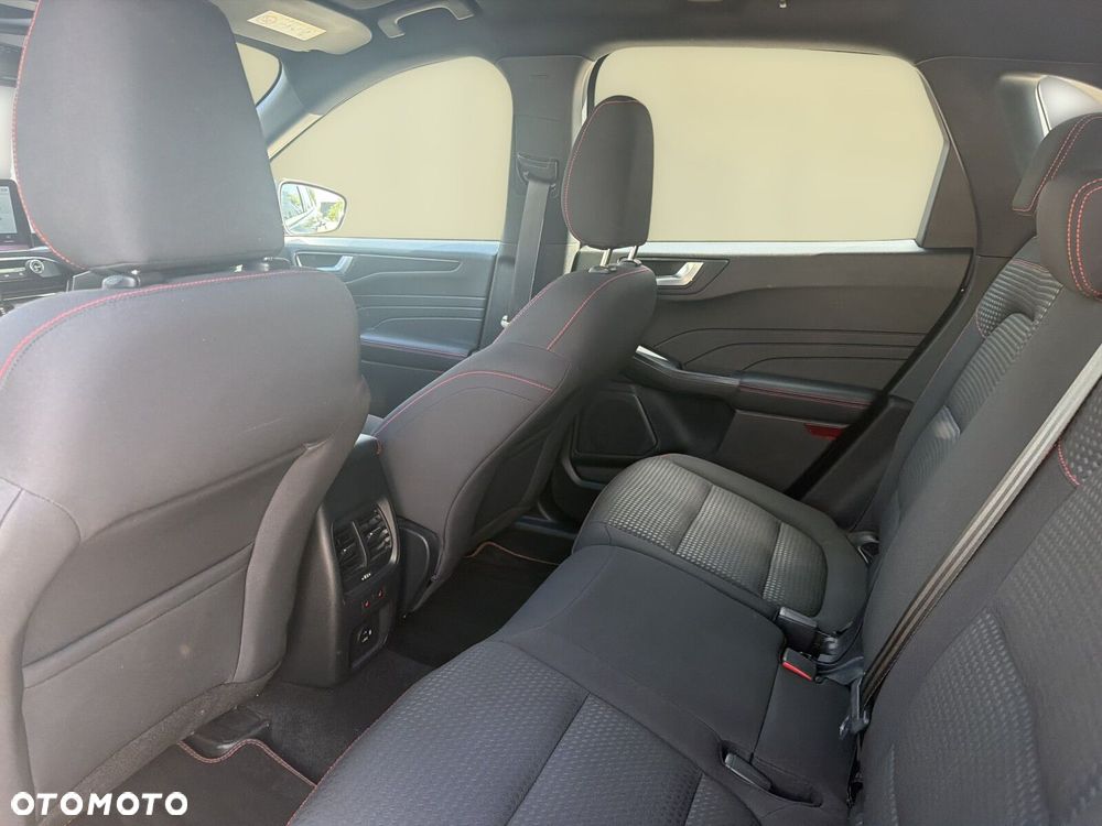 Ford Kuga - 13
