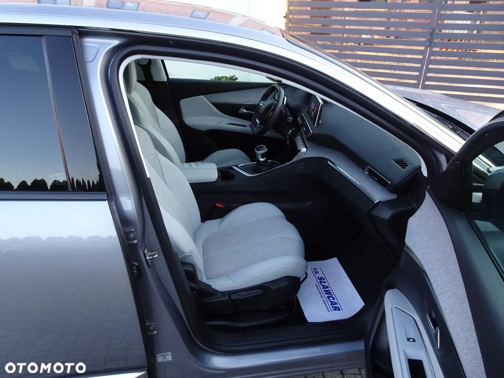 Peugeot 3008 1.5 BlueHDi Allure S&S - 15