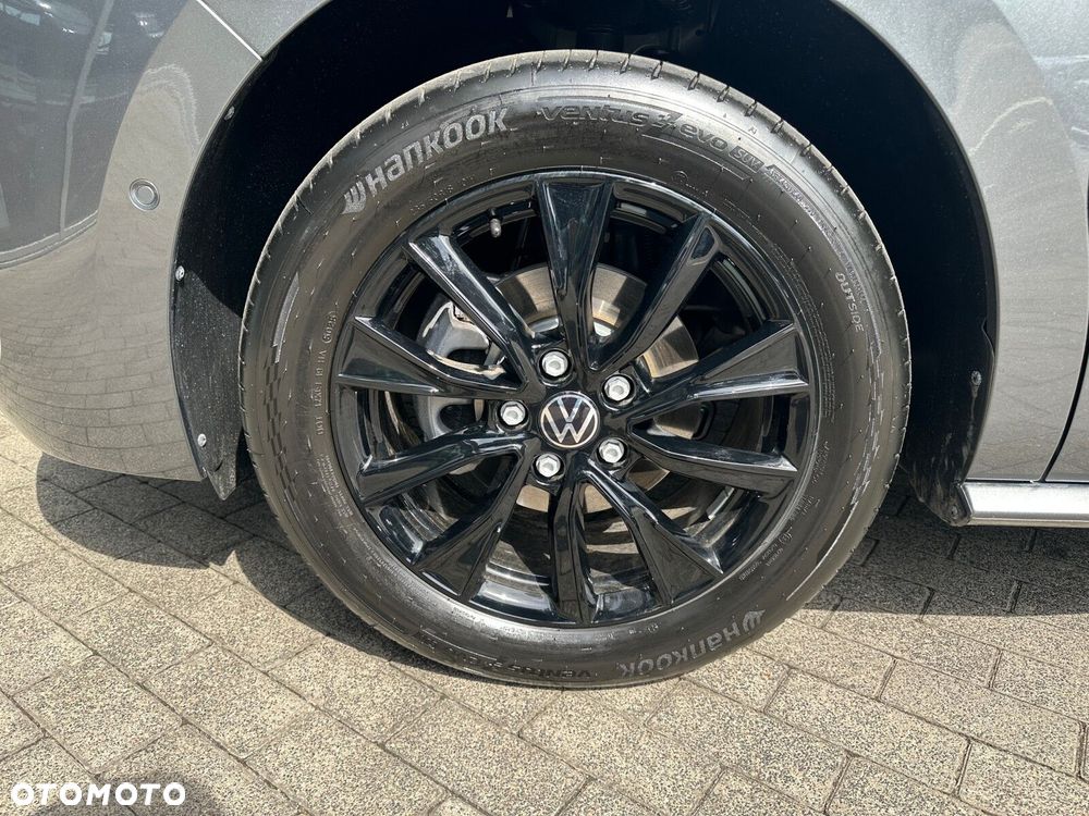 Volkswagen california Nowa California Beach silnik: 2,0 l TDI SCR 150 KM / skrzynia biegów: 7-biegowa DSG rozstaw osi: 3124 mm - 33