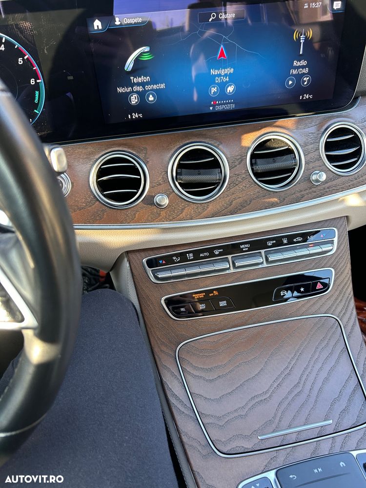 Mercedes-Benz E - 13