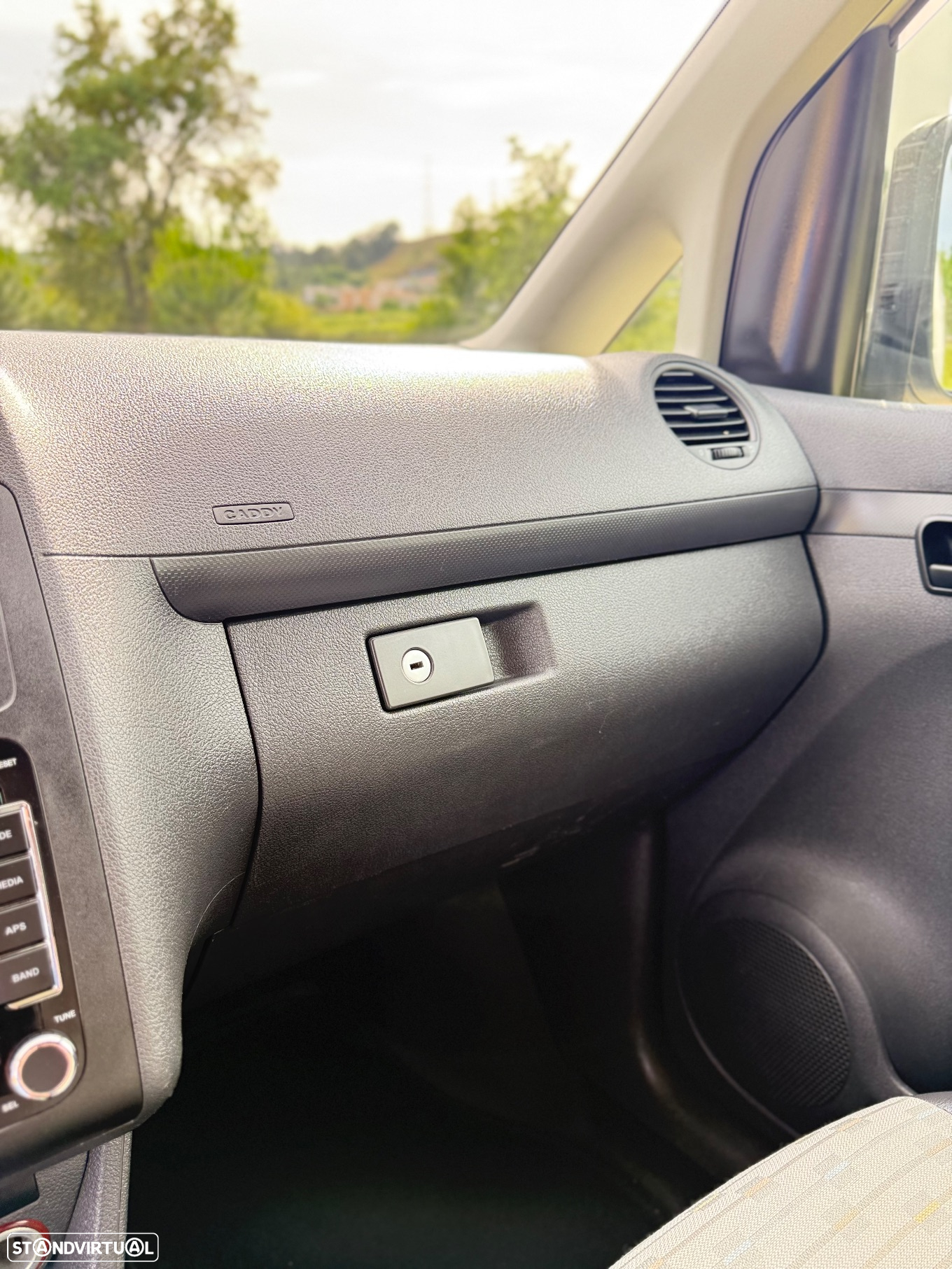VW Caddy 1.6 TDi Extra AC BlueMotion - 16