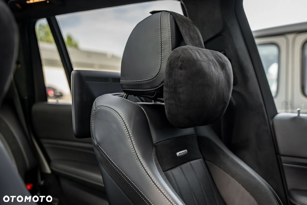 Mercedes-Benz GLS - 29