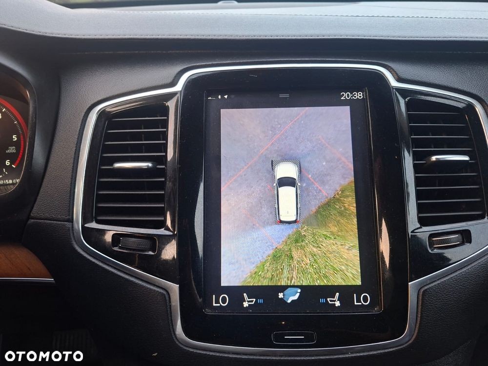 Volvo XC 90 - 23