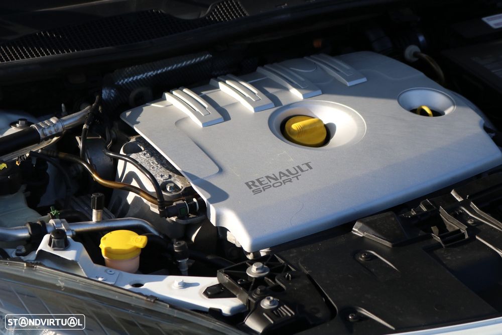 Renault Mégane Coupe 2.0 T 16V RS - 11