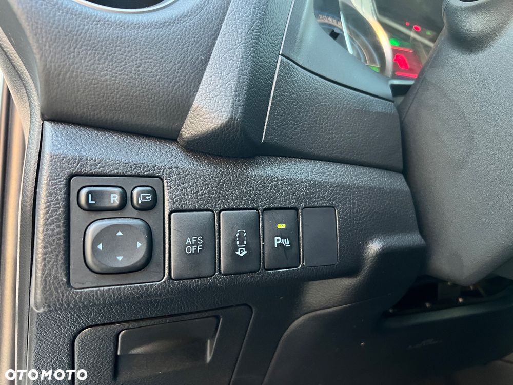 Toyota Auris - 12