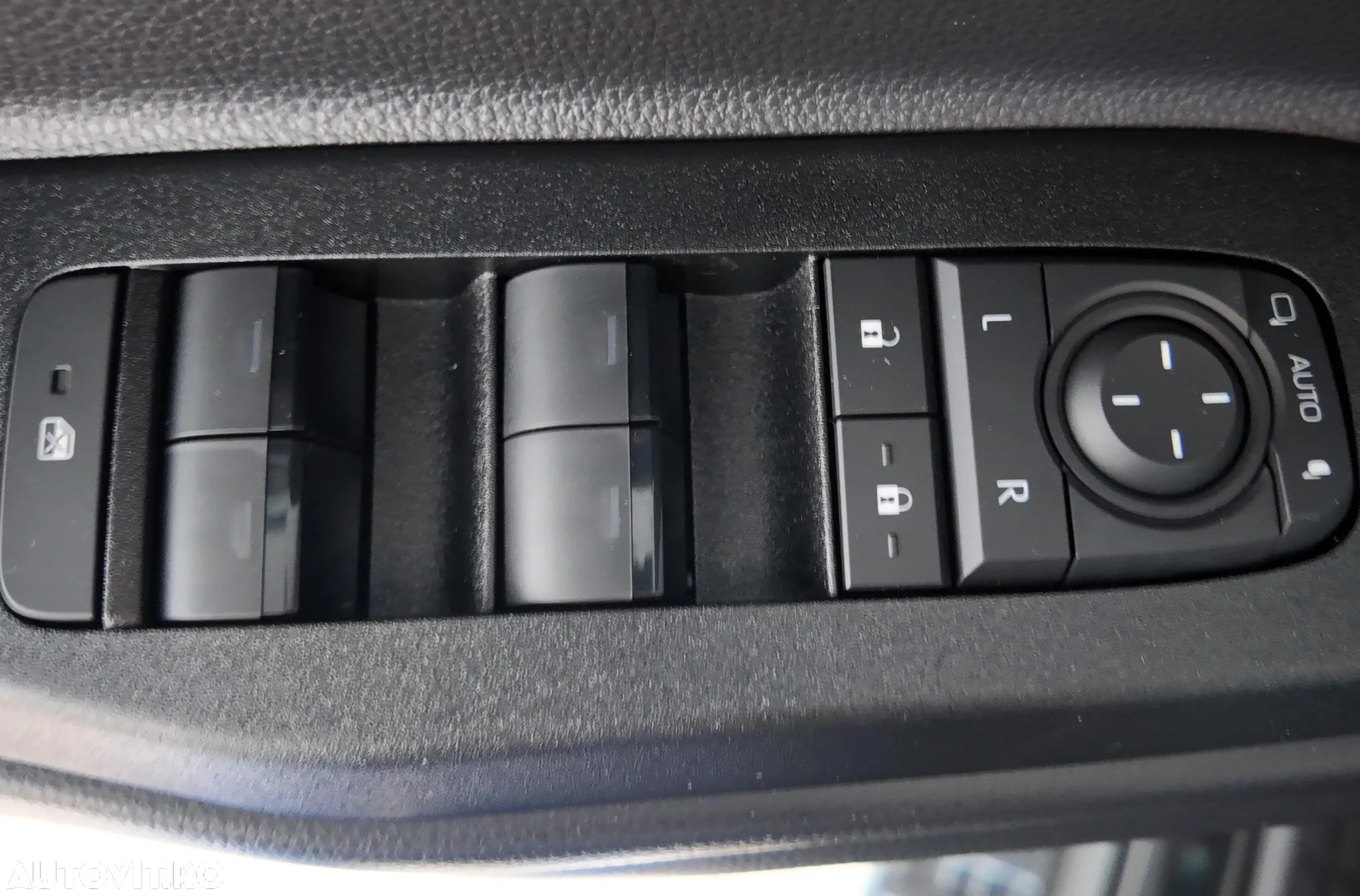 Toyota Land Cruiser 250 2.8l D-4D 204 CP A/T 5 locuri Dynamic - 16