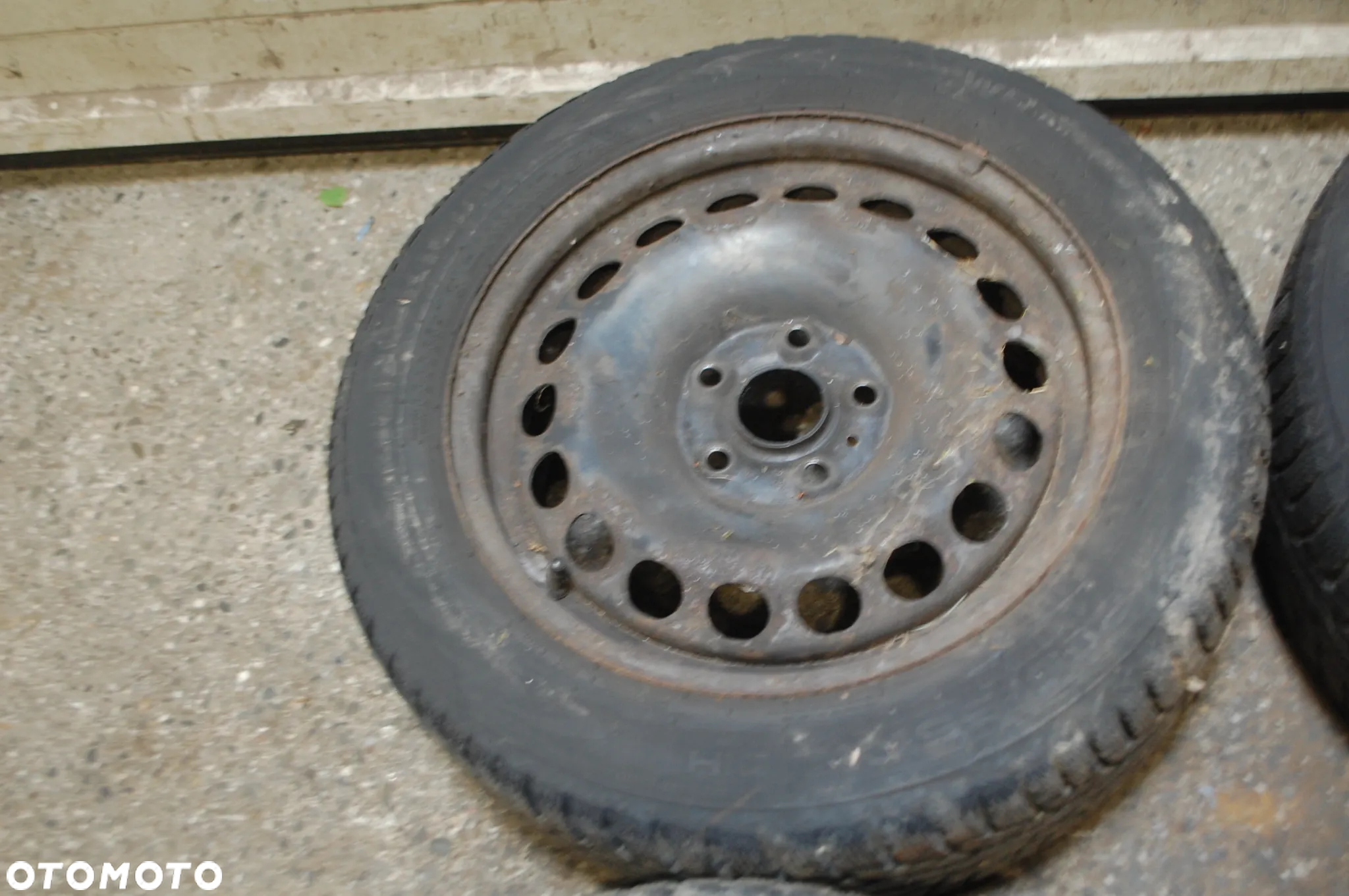 FELGI STALOWE + OPONY ZIMOWE NOKIAN 205/55R16 ET42 6.5J 5X112 SKODA SUPERB II VW AUDI SEAT - 4