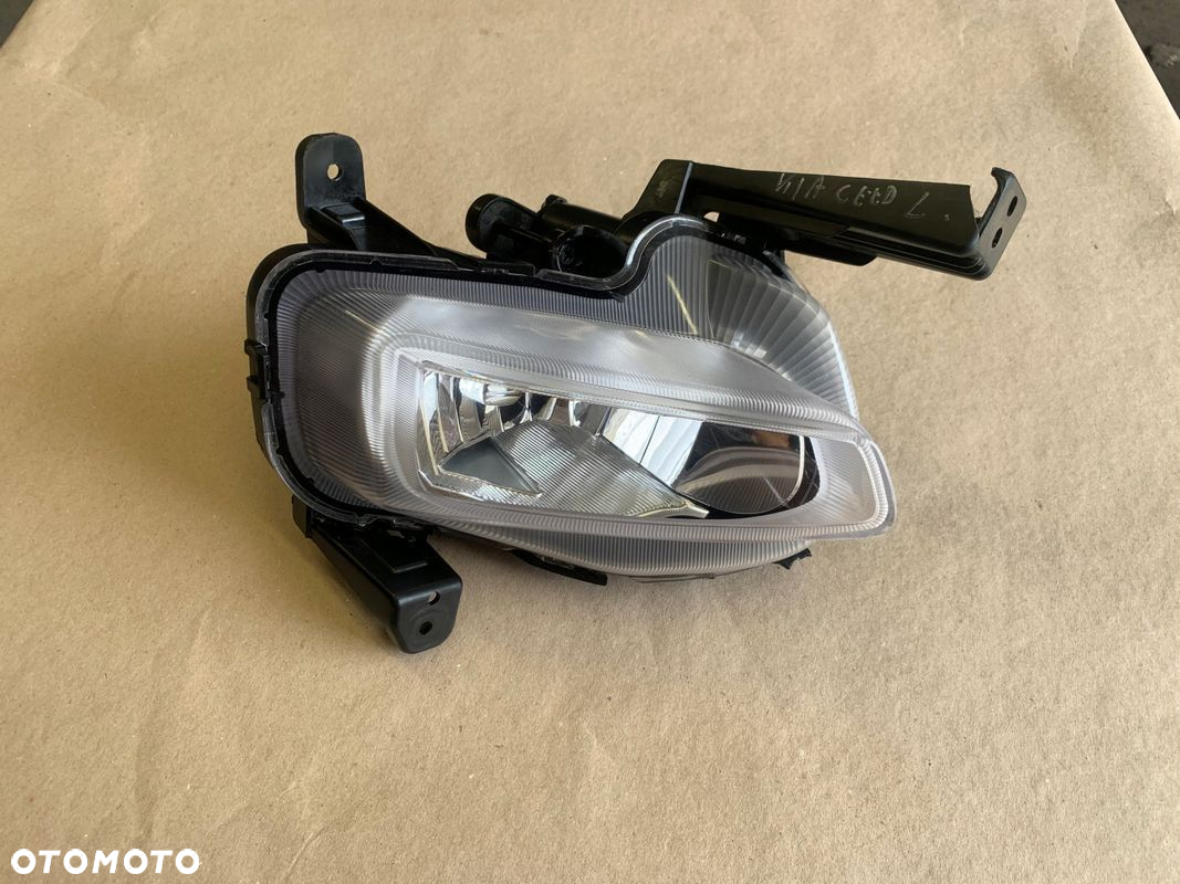 KIA CEED III 18- HALOGEN LEWY 99201-J7000 - 6