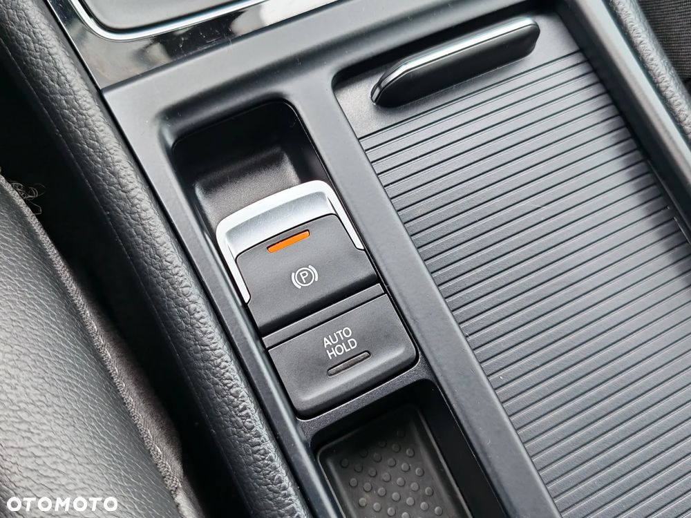 Volkswagen Golf 1.4 TSI BlueMotion Technology Comfortline - 25