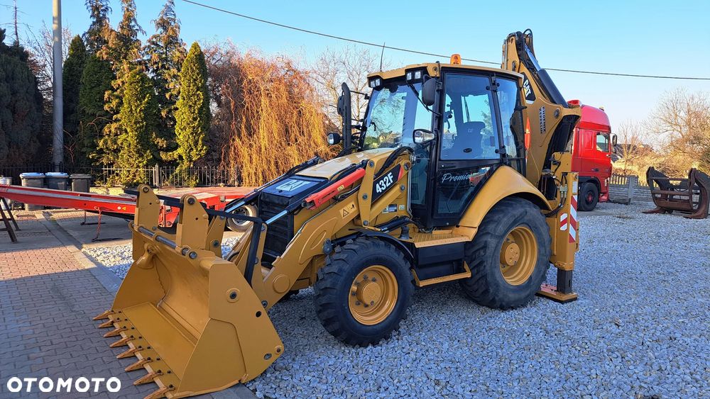 Caterpillar 432F3 - 1