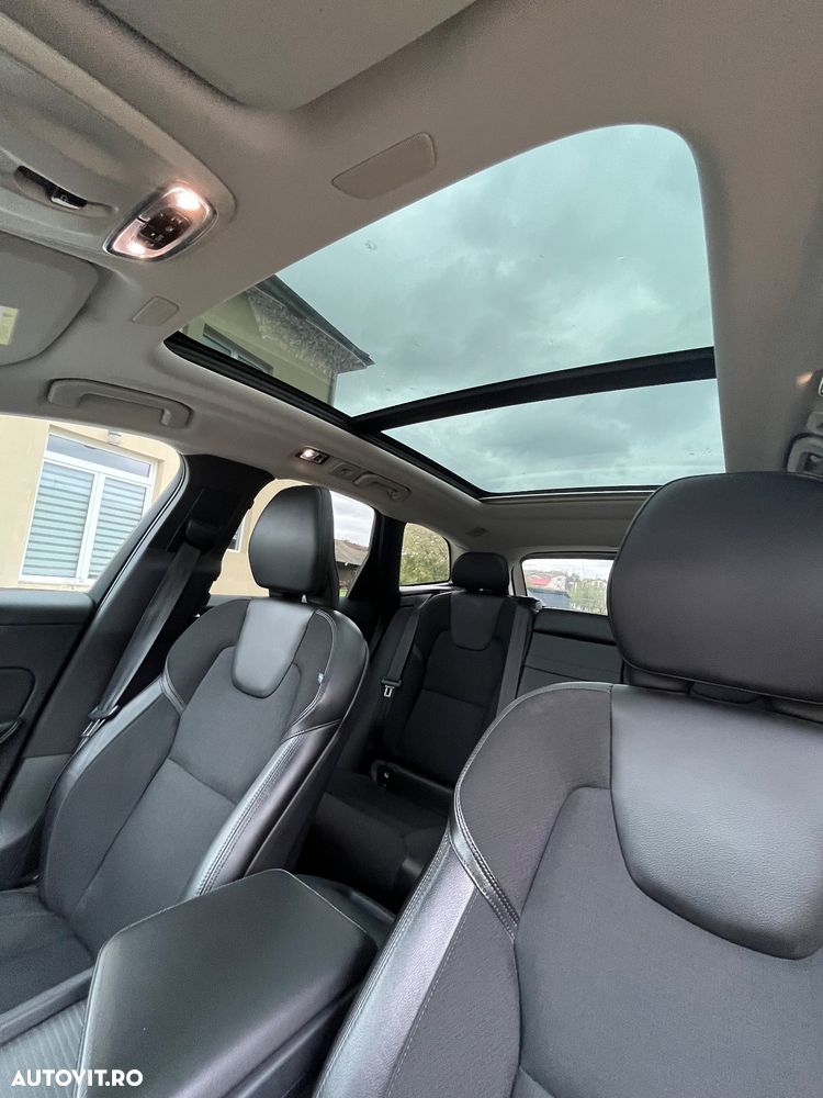 Volvo XC 60 - 24