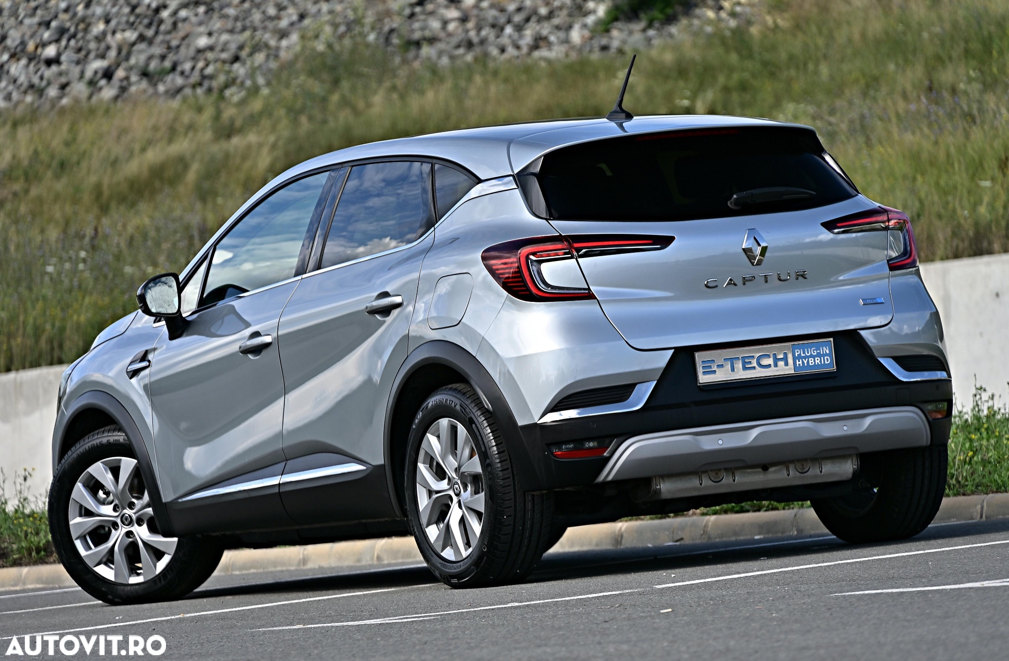 Renault Captur E-Tech PHEV 160 Techno - 11