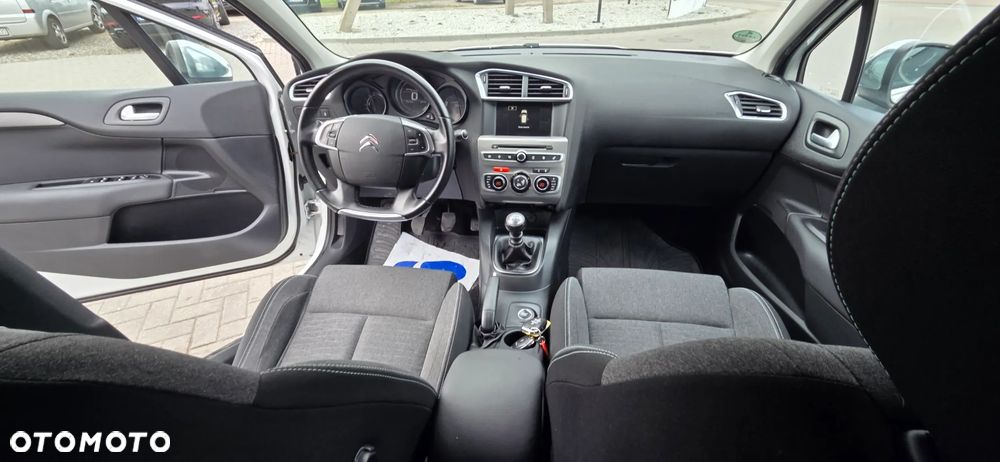 Citroën C4 PureTech e-THP 130 Exclusive - 37