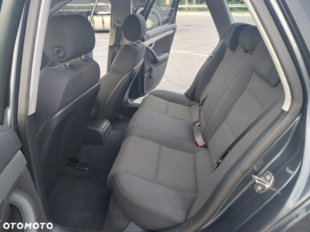 Audi A4 ver-avant-1-9-tdi - 12