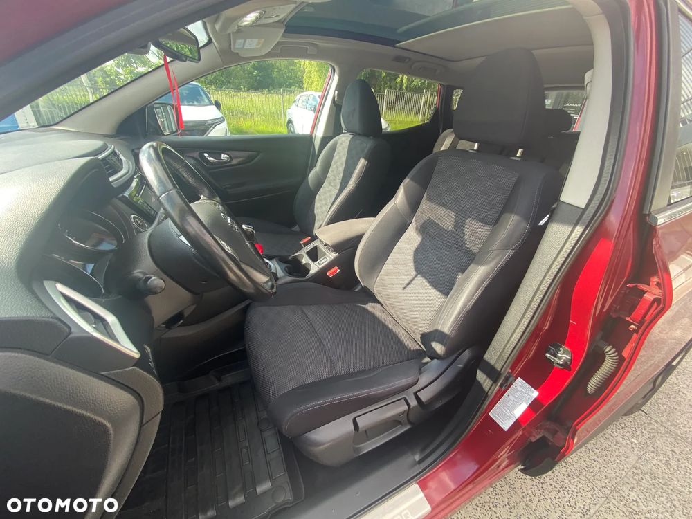 Nissan Qashqai 1.2 DIG-T N-Connecta EU6 - 13