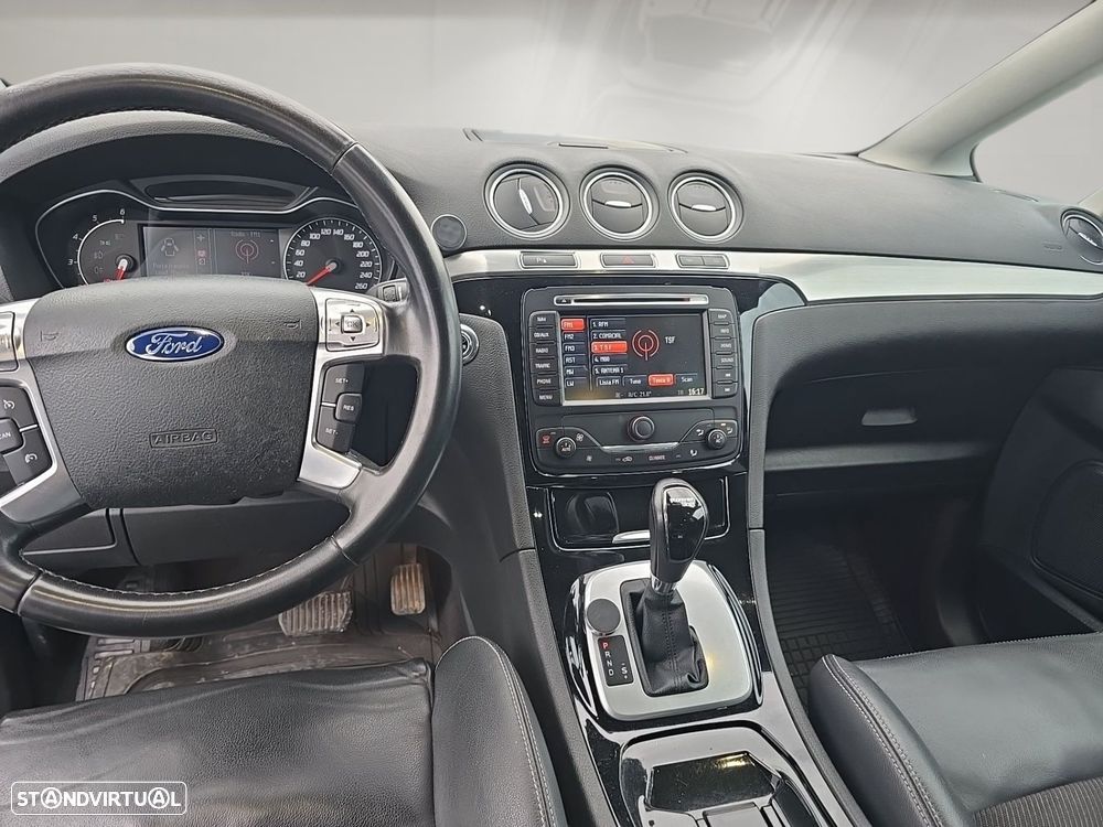 Ford S-Max - 10