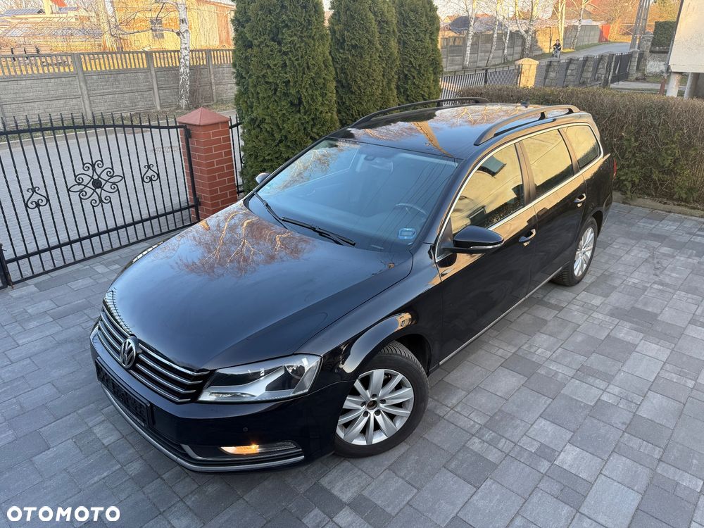 Volkswagen Passat - 12