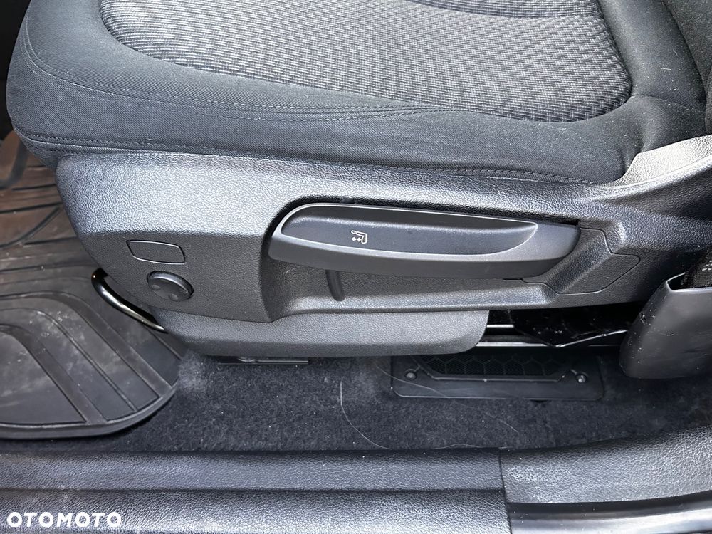 BMW Seria 2 - 12
