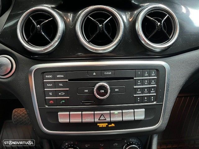 Mercedes-Benz CLA 200 - 18