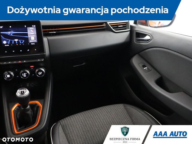 Renault Clio - 10