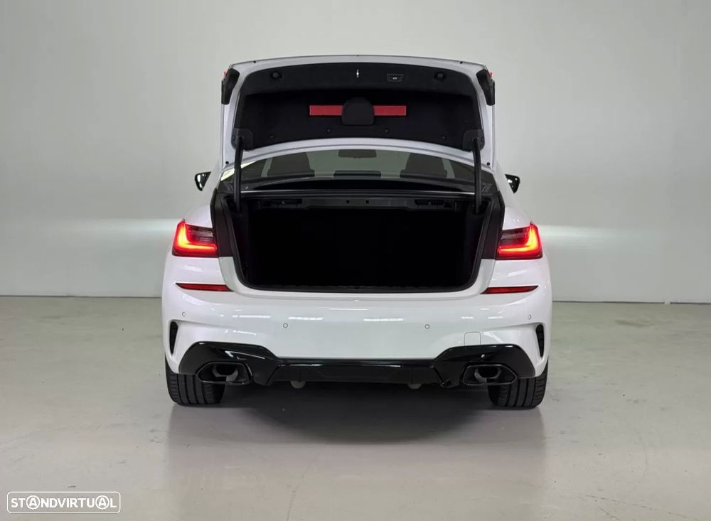 BMW M340 d xDrive Pack 50 anos M Auto - 24