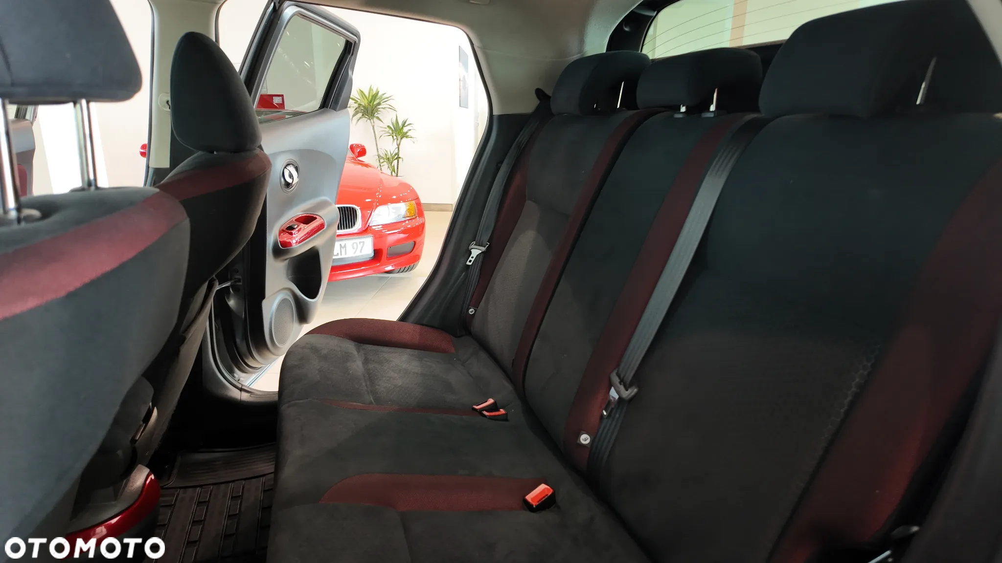 Nissan Juke 1.6 DIG-T Tekna - 31