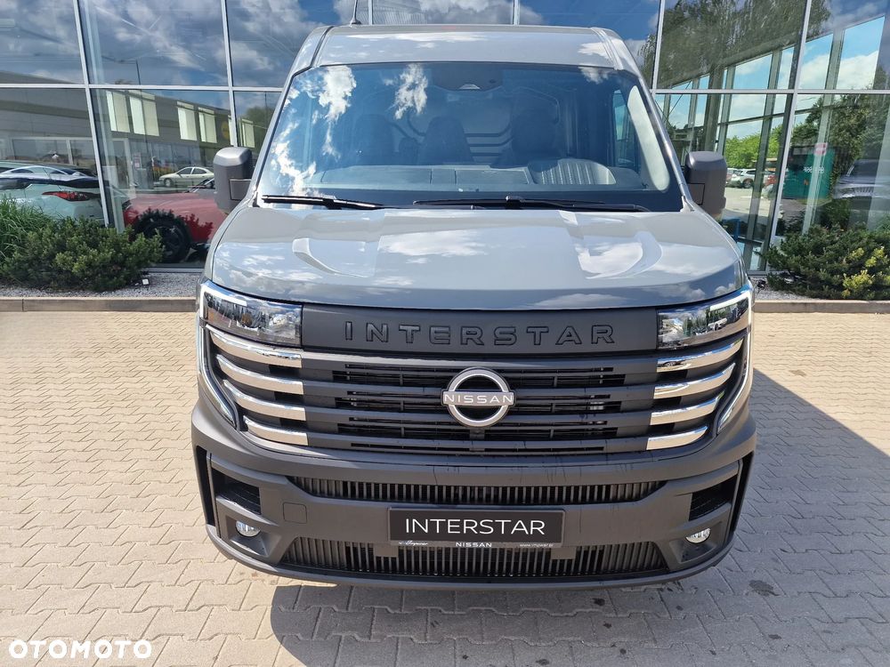 Nissan Interstar - 3