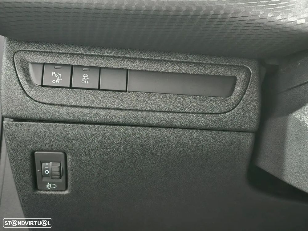 Peugeot 208 1.6 BlueHDi Active - 11