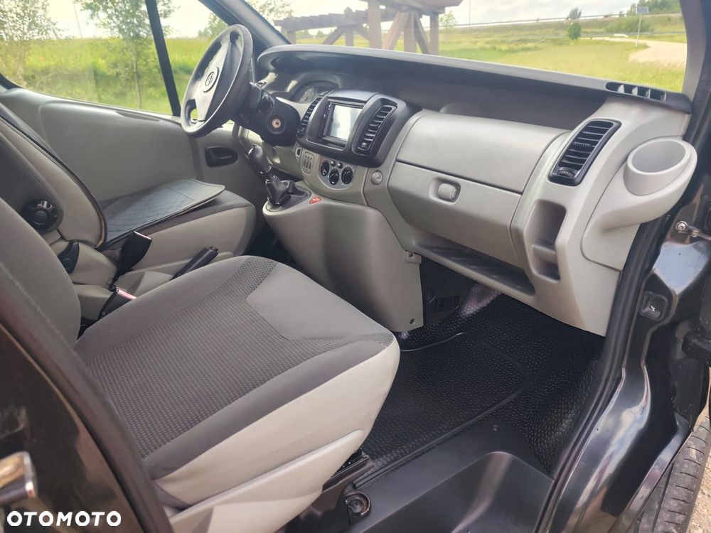 Opel Vivaro - 16