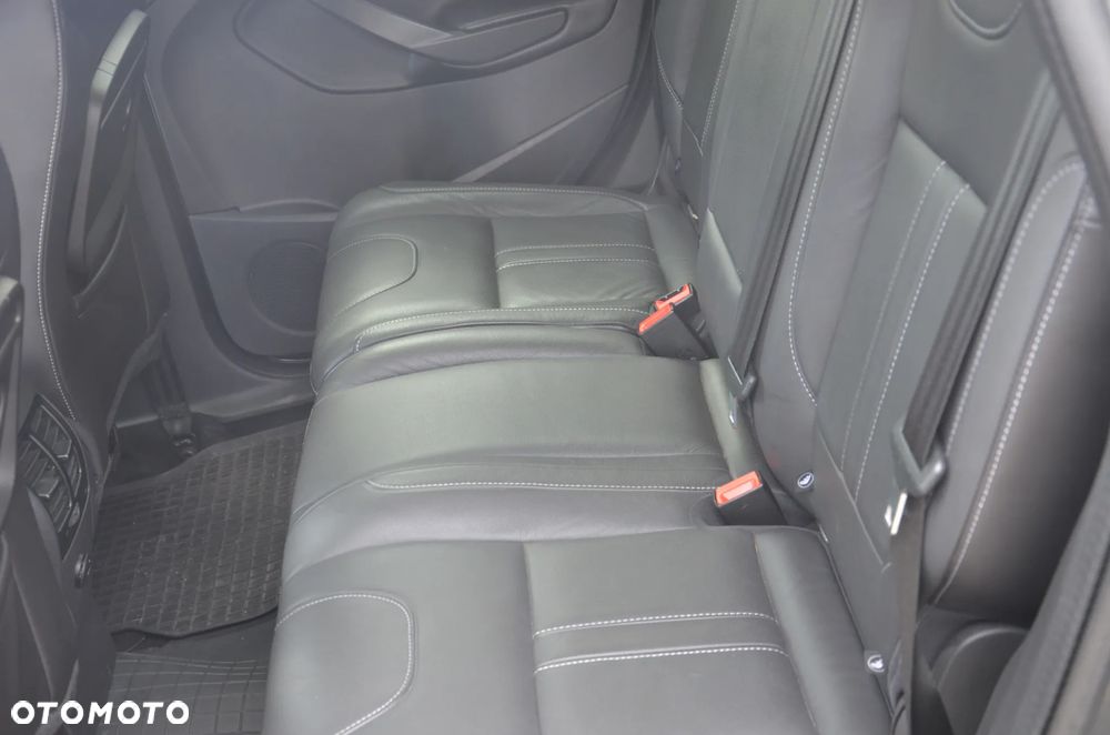 Ford Kuga 2.0 TDCi 4x4 Titanium - 9