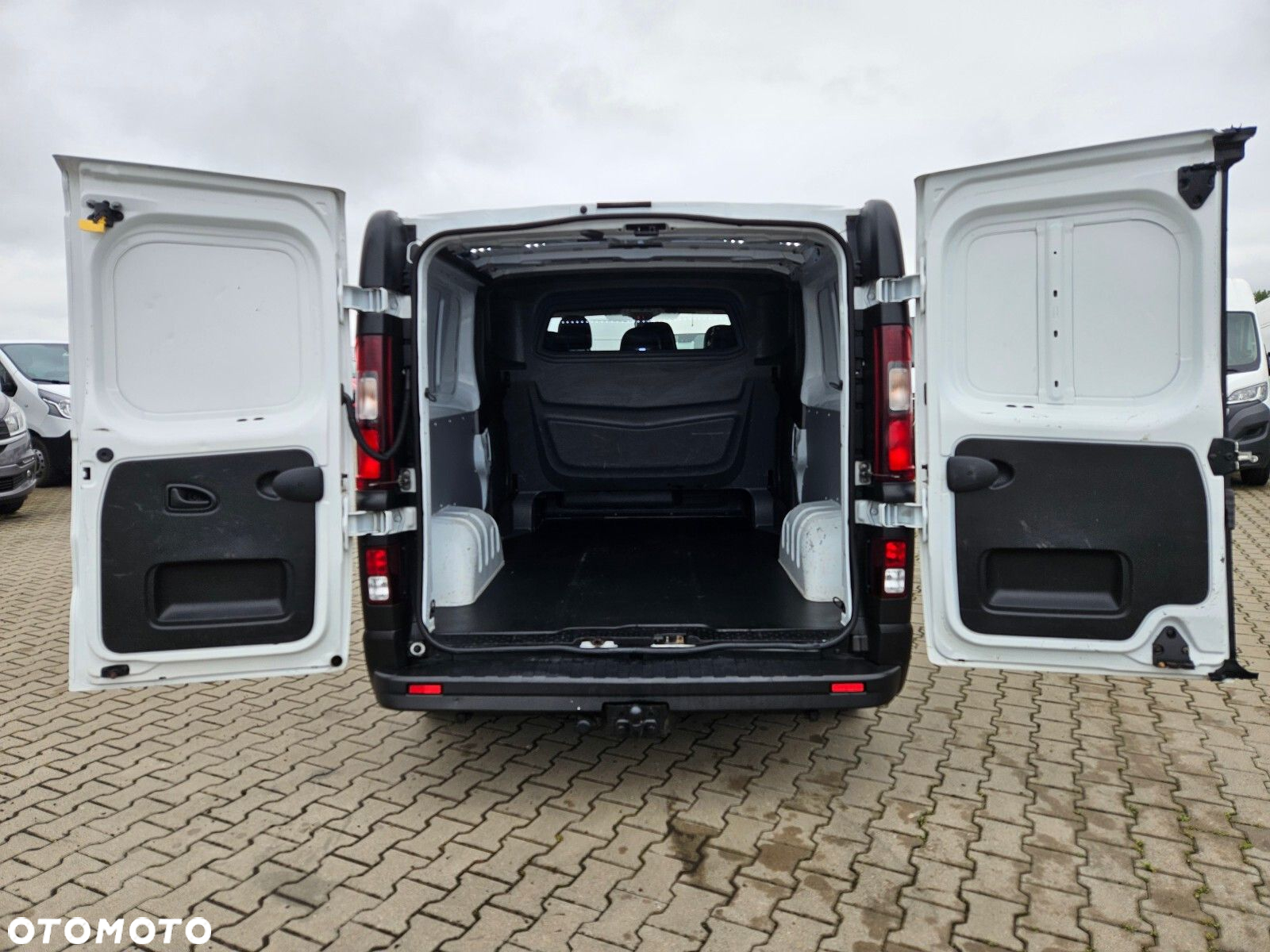 Renault Trafic L2H1 *84900zł NETTO* Brygadówka 6 osób 2.0dCi/120KM - 14