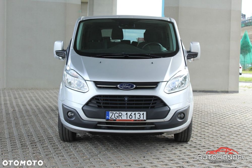 Ford Tourneo Custom - 2