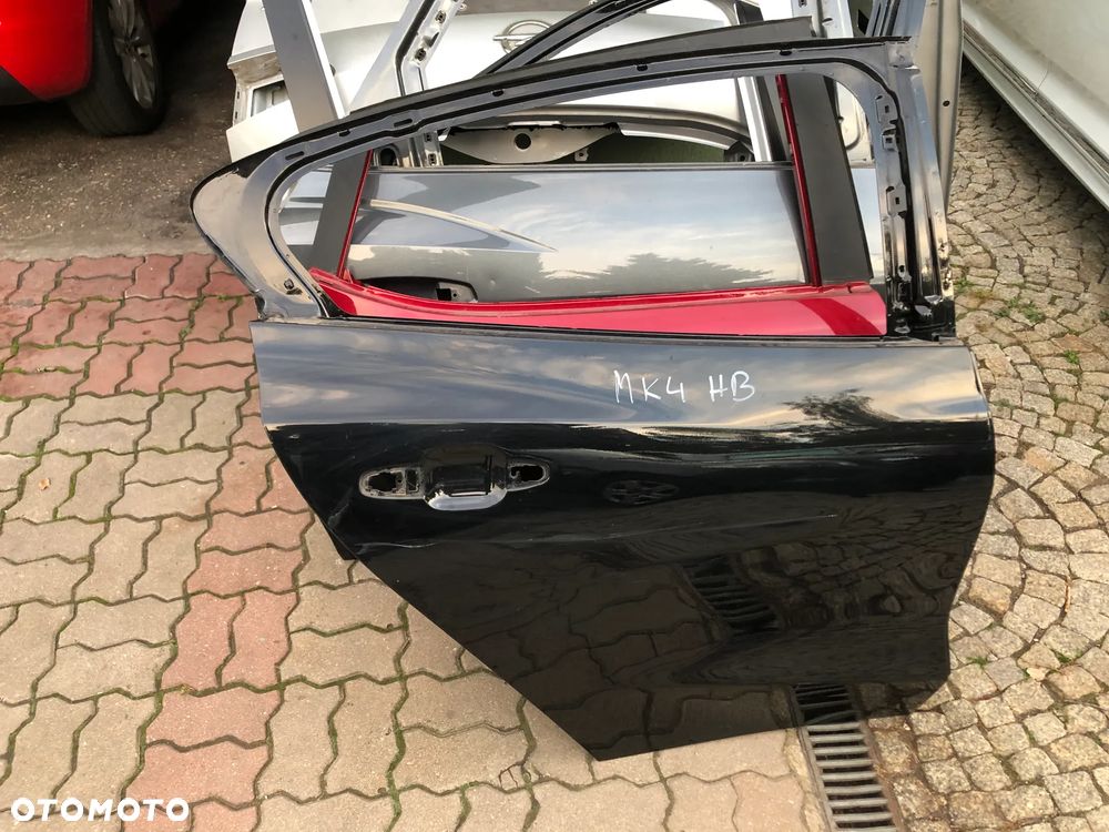 Ford Focus MK4 HB DRZWI PRAWE TYŁ - 1