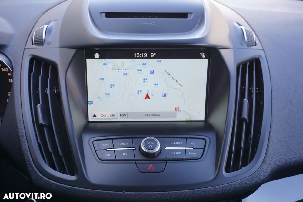 Ford Kuga 2.0 TDCi 4WD Powershift ST-Line - 4