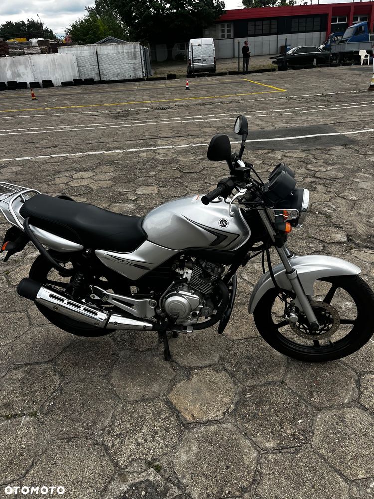 Yamaha YBR - 4