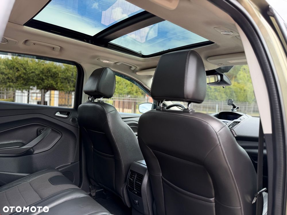 Ford Kuga 2.0 TDCi 4x4 Titanium - 11