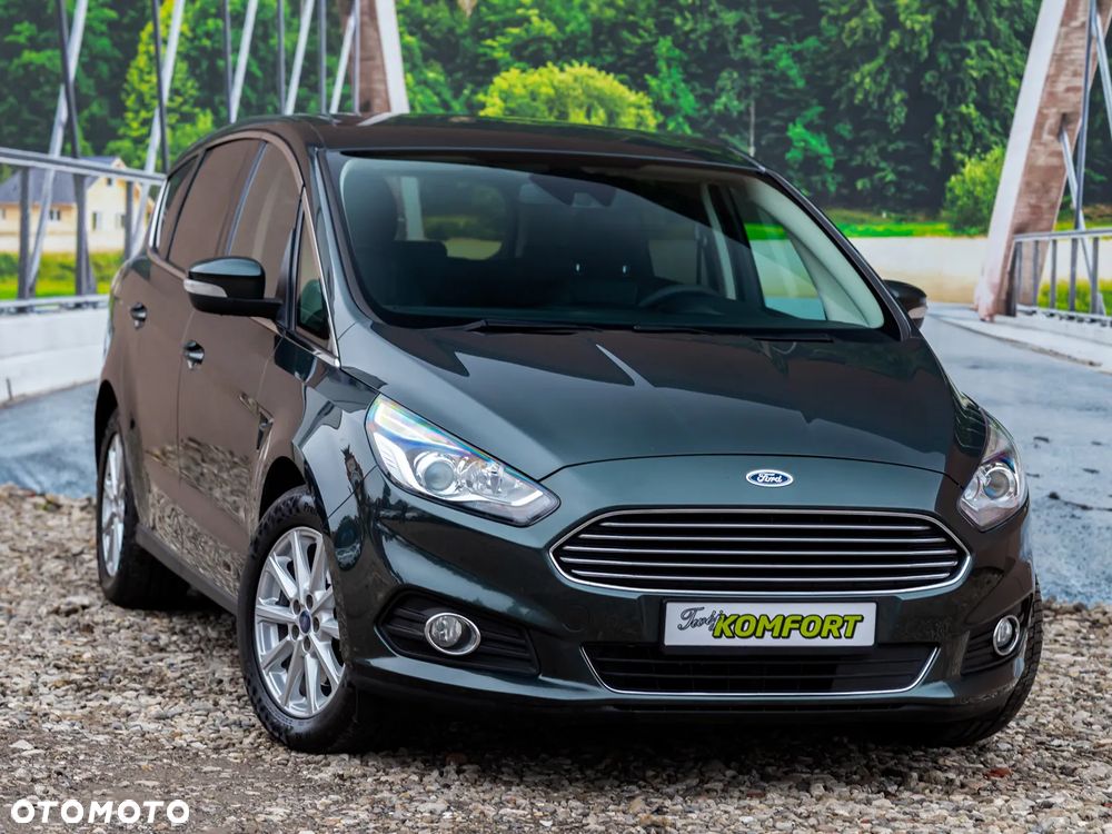 Ford S-Max - 13