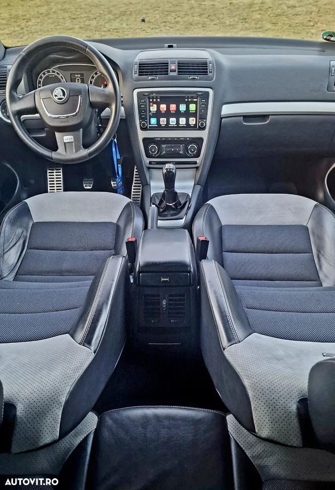 Skoda Octavia 2.0 TDI DPF RS - 9