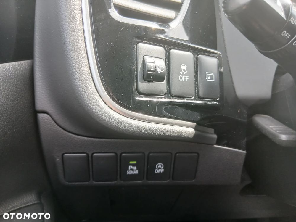 Mitsubishi Outlander 2.0 Intense Comfort 4WD CVT - 20