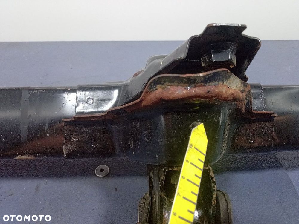 TOYOTA AURIS II E18 1.4 D4D WZMOCNIENIE GÓRNE PASA PRZEDNIEGO - 4