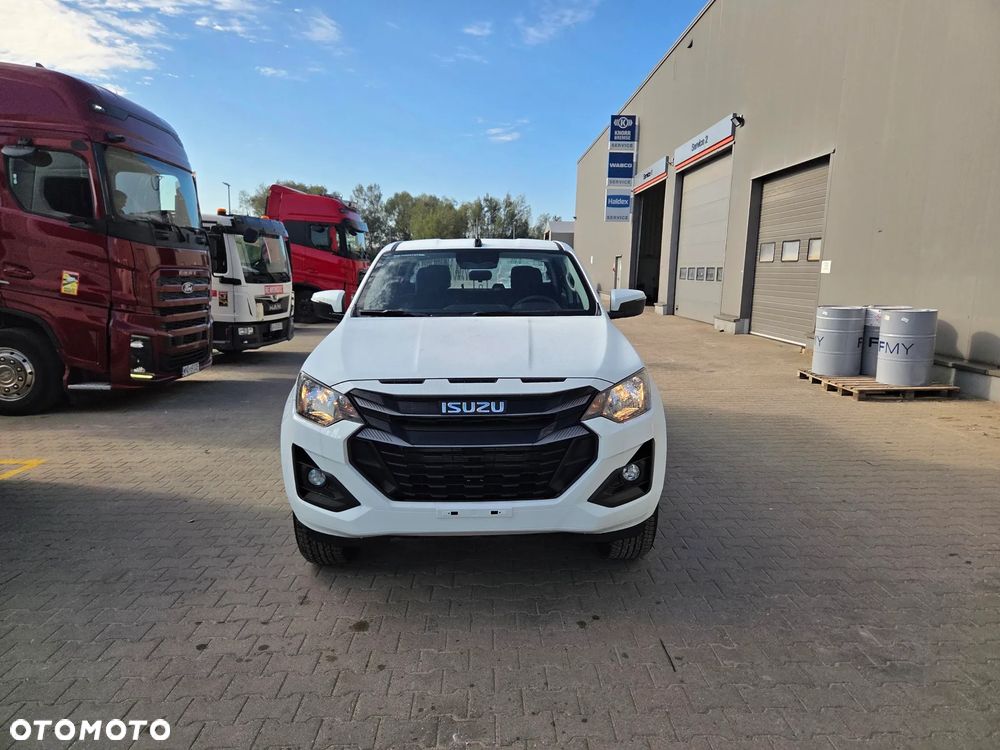 Isuzu D-Max 2.2 DC LS 4WD - 2