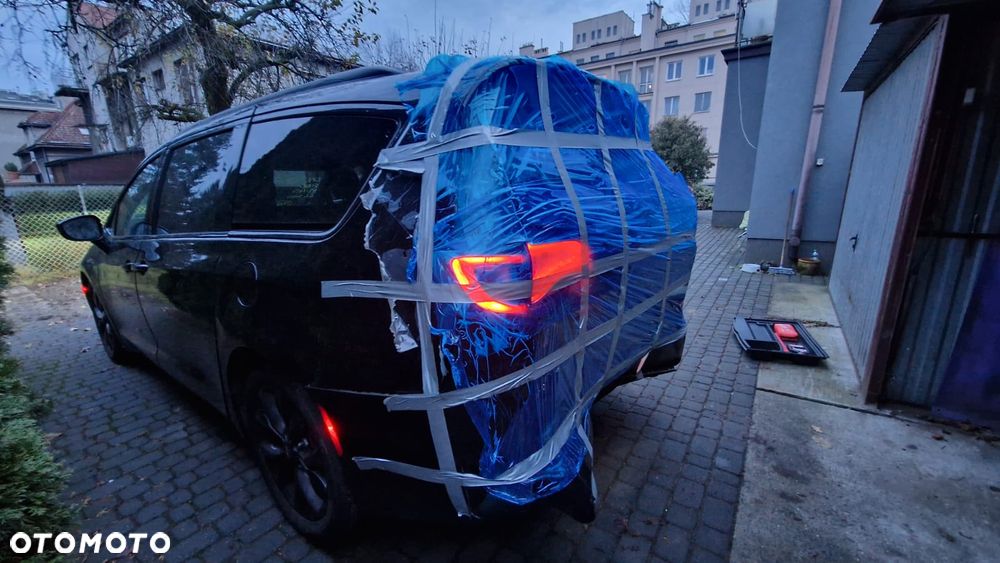 Chrysler Pacifica - 4