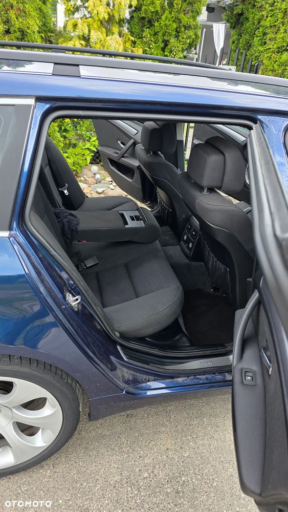 BMW Seria 5 520d Edition Sport - 16
