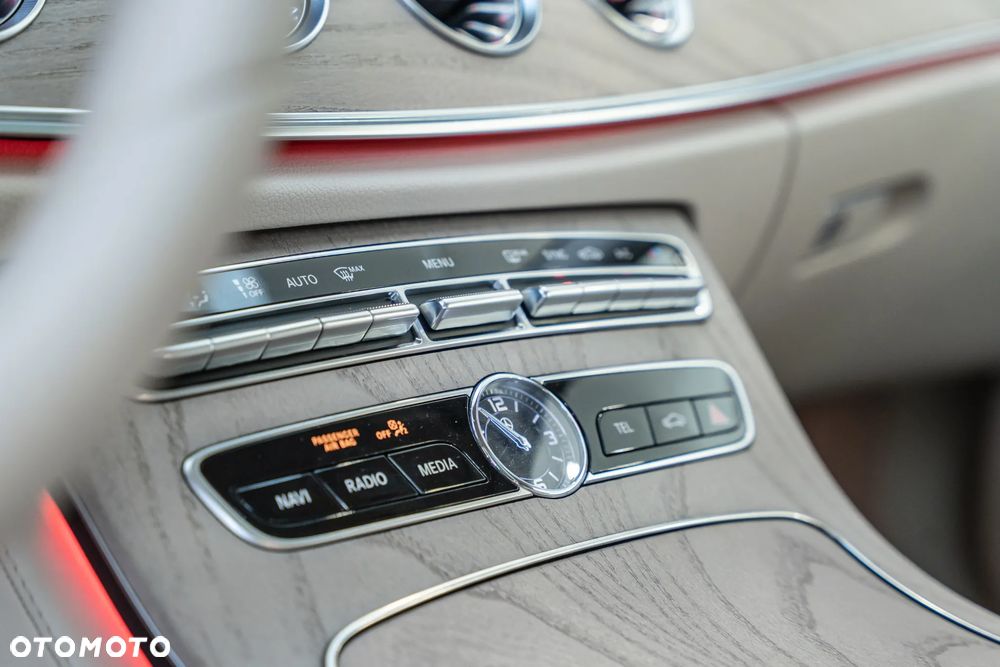 Mercedes-Benz Klasa E - 31
