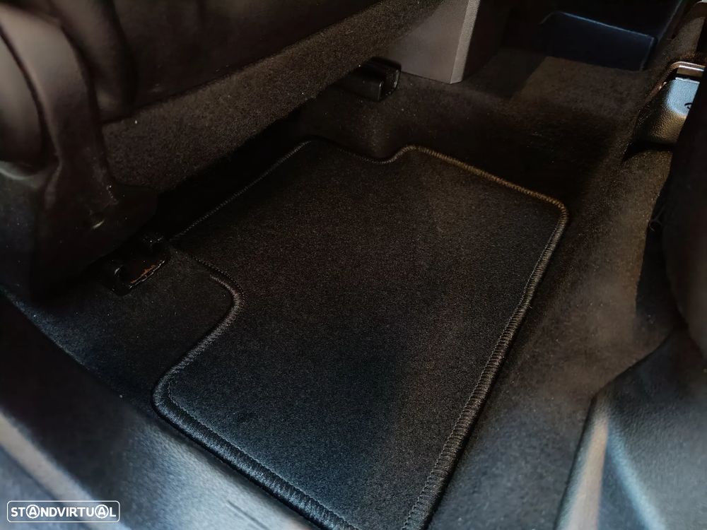 Renault Captur 1.6 E-Tech Plug-In Intens - 17