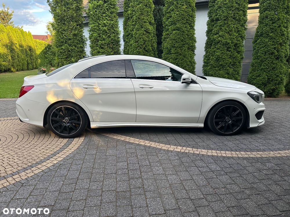 Mercedes-Benz CLA 200 7G-DCT - 5