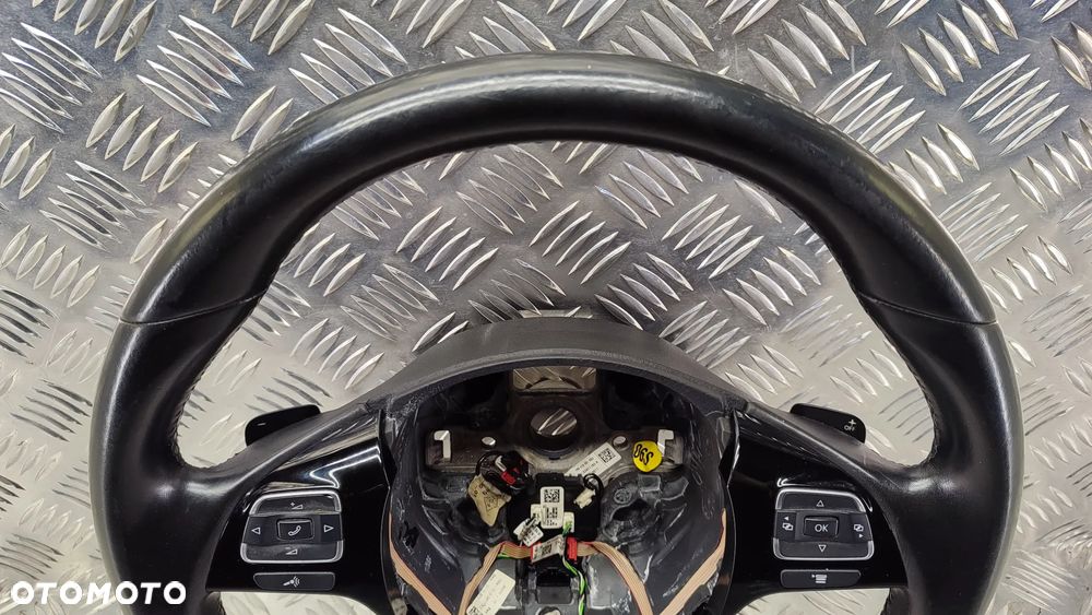 VW TOUAREG 7P 10-18R KIEROWNICA MULTIFUNKCJA GRZANA CZARNA LOPATKI 7P6419091C 7P6419091 C NGB - 2