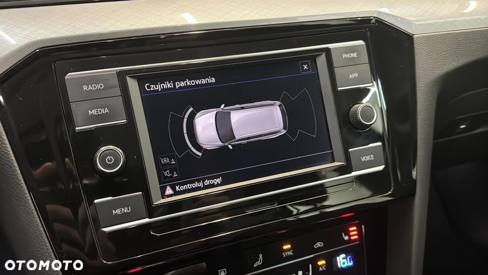 Volkswagen Passat 2.0 TDI EVO Business - 23